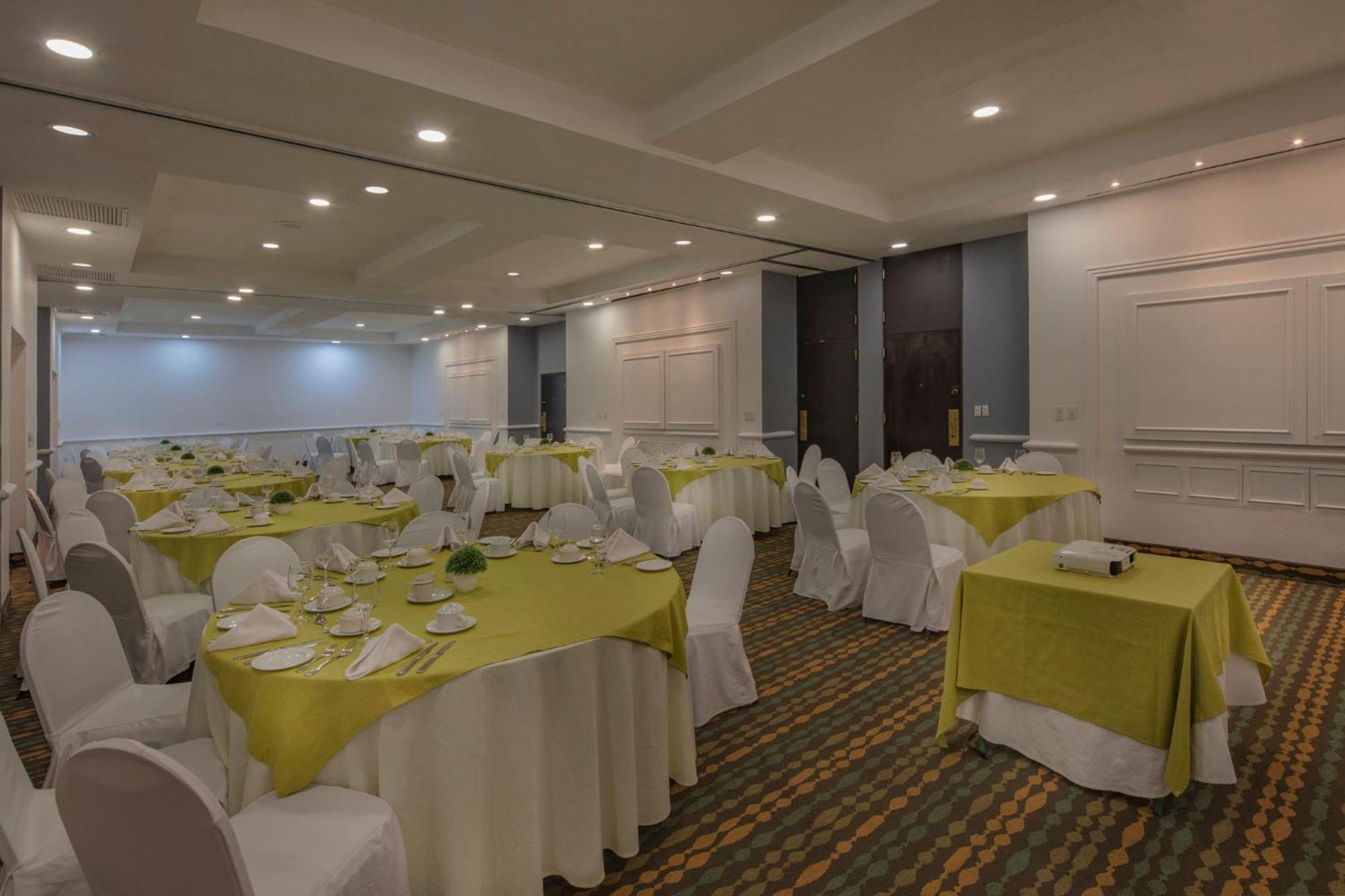 Holiday Inn Puebla La Noria By Ihg Экстерьер фото